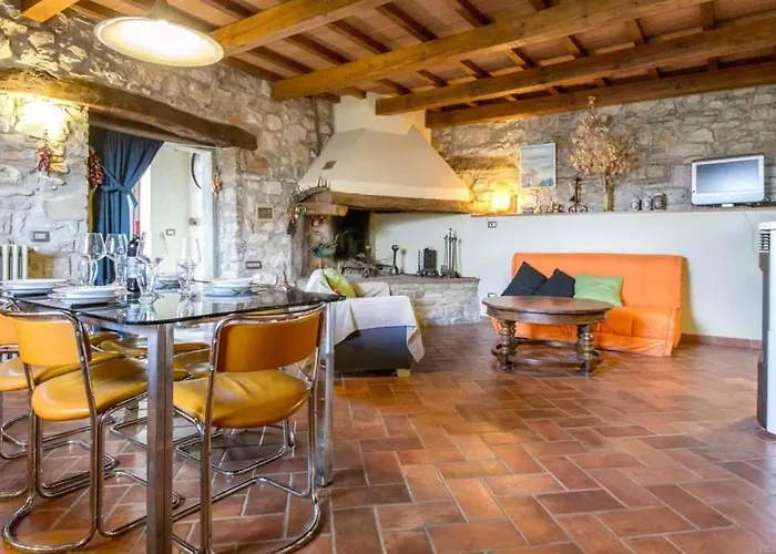 Casa Mazzocchi Vista Su Poppi